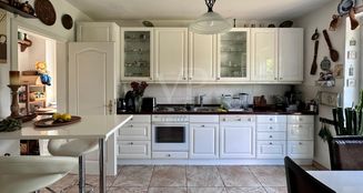 von_poll_real_estate_property_QE999_image_9