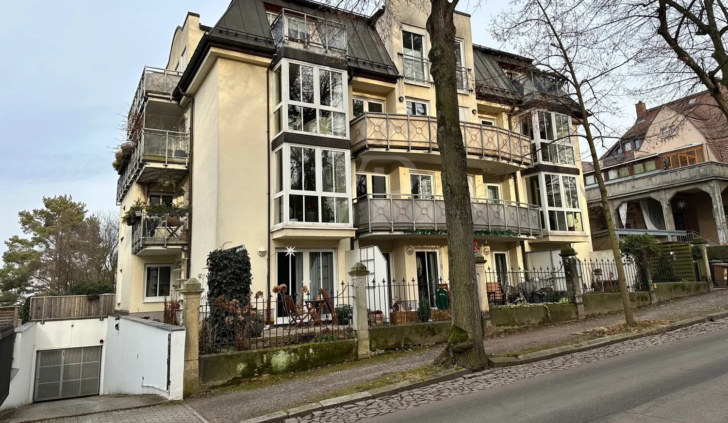 Außenansicht straßenseitig