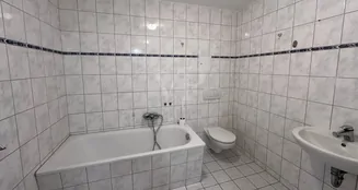 von_poll_real_estate_property_COM-JT506_image_6