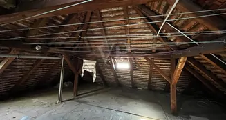 von_poll_real_estate_property_COM-JT506_image_8