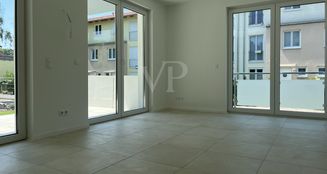 von_poll_real_estate_property_23071011-4_image_2