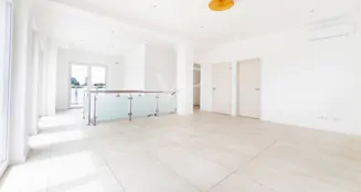 von_poll_real_estate_property_23071080k_image_2