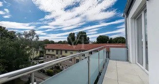 von_poll_real_estate_property_23071080m_image_11