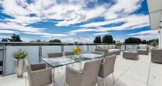 von_poll_real_estate_property_23071080m_image_7