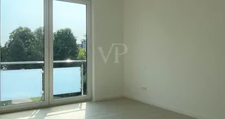 von_poll_real_estate_property_23071011-14_image_3