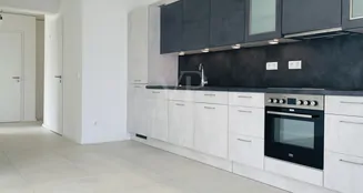 von_poll_real_estate_property_23071011-14_image_2