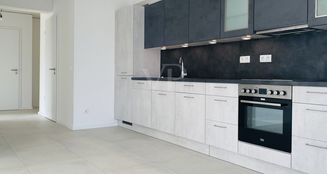 von_poll_real_estate_property_23071011-14_image_2