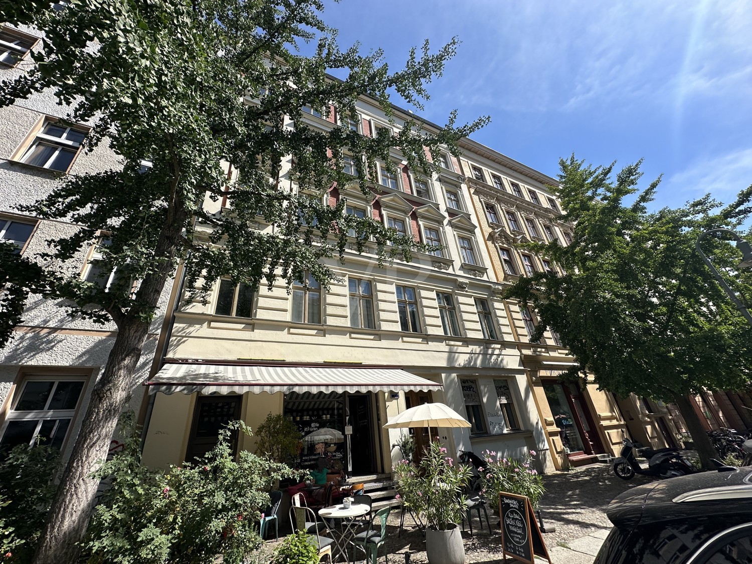 Gebäudeansicht Knaackstraße 8straßenseitig