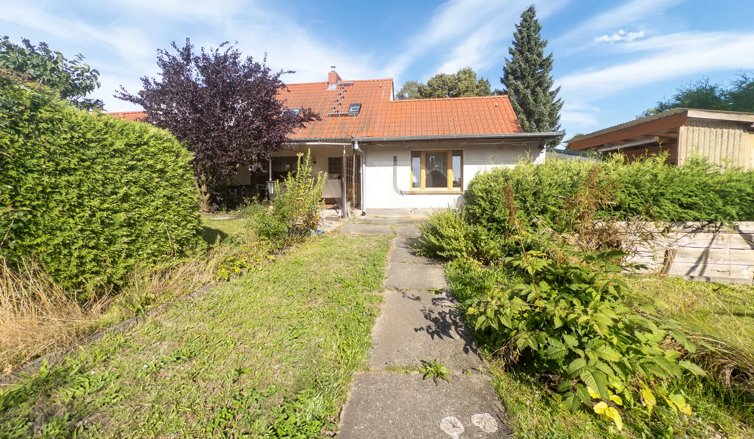 Außenansicht auf die Doppelhaushälfte