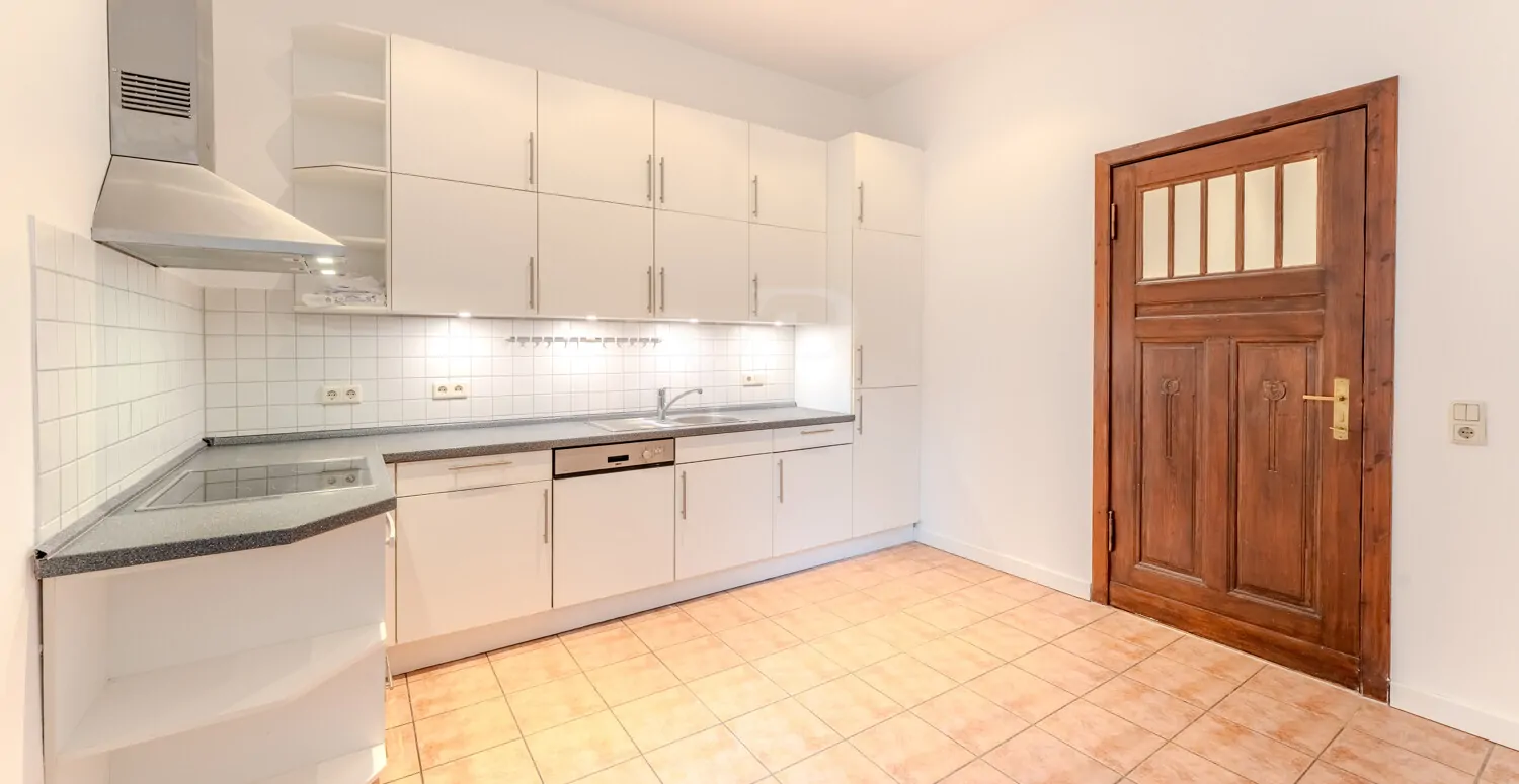 Küche mit Sitzplätzen