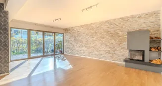 von_poll_real_estate_property_25463014B_image_25