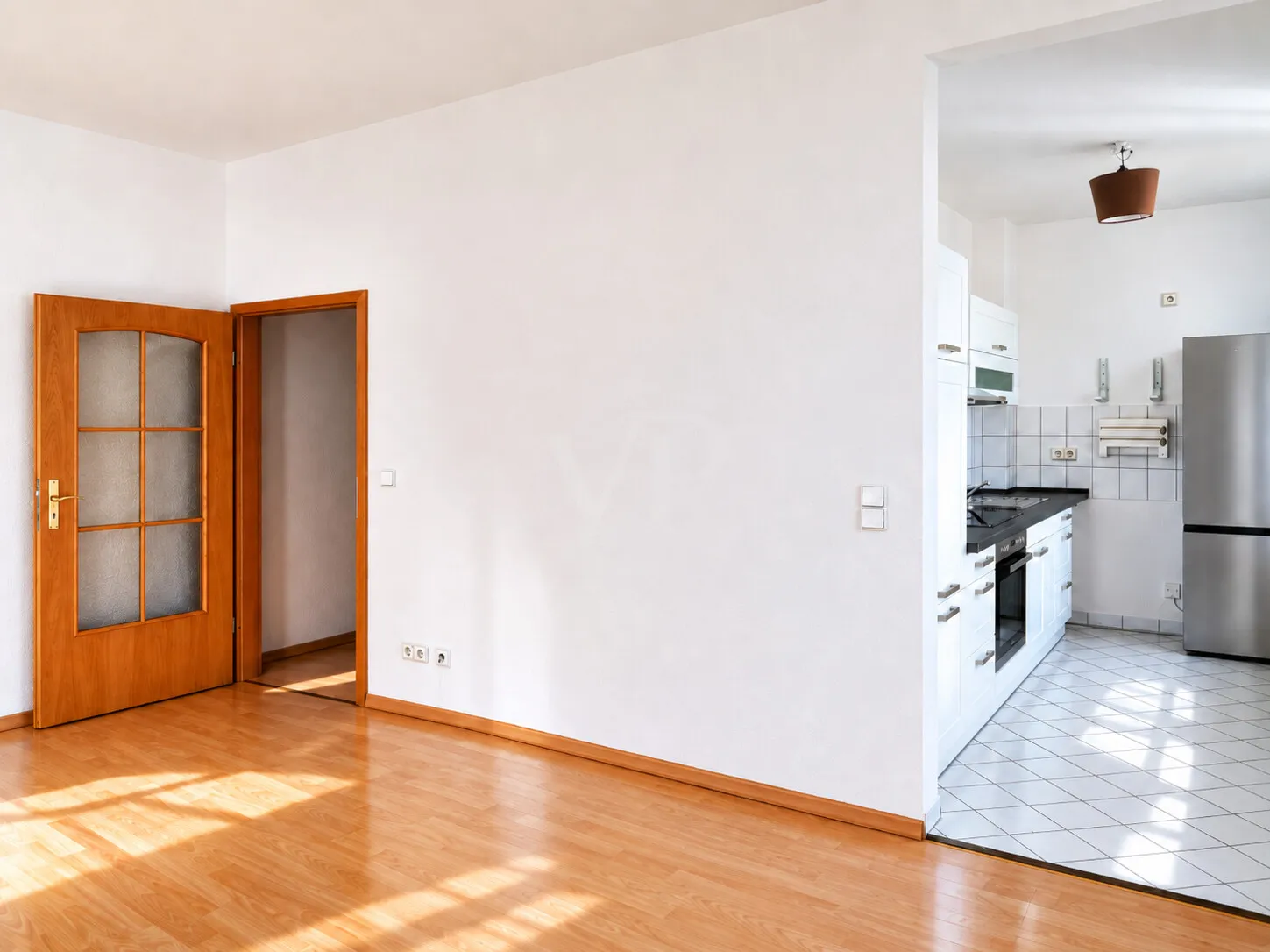 Zimmer mit Zugang zur Küche