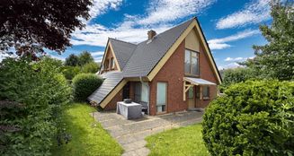 von_poll_real_estate_property_25471027_image_0