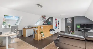 von_poll_real_estate_property_25471030_image_1