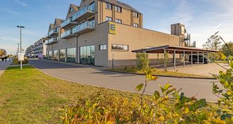 von_poll_real_estate_property_25471024_image_2