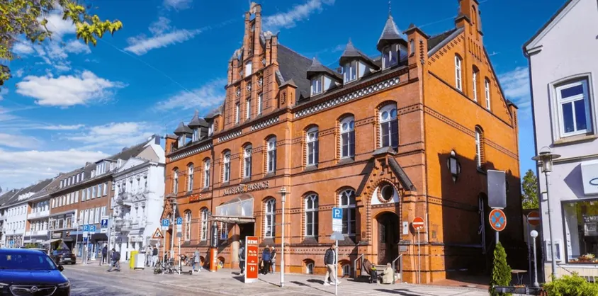 von Poll Immobilien GmbH