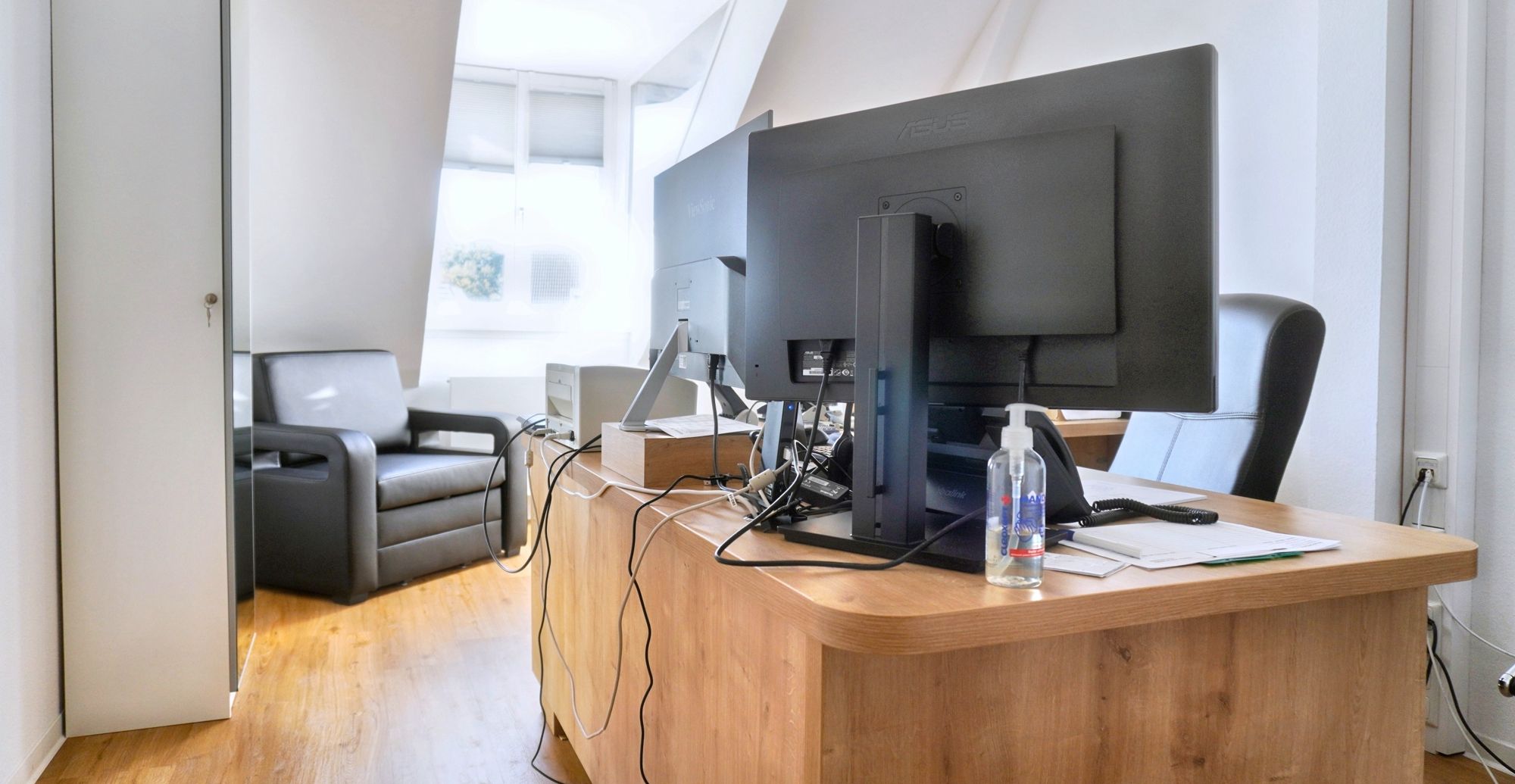 .Büro