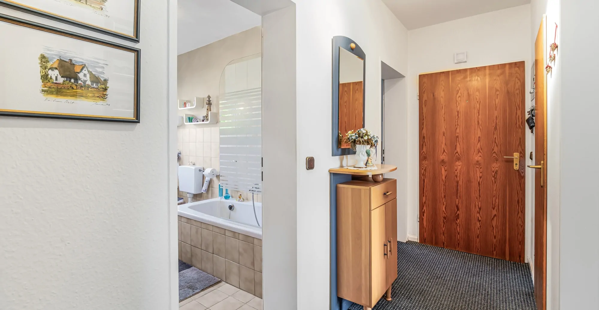 .Flur 1. Obergeschoss