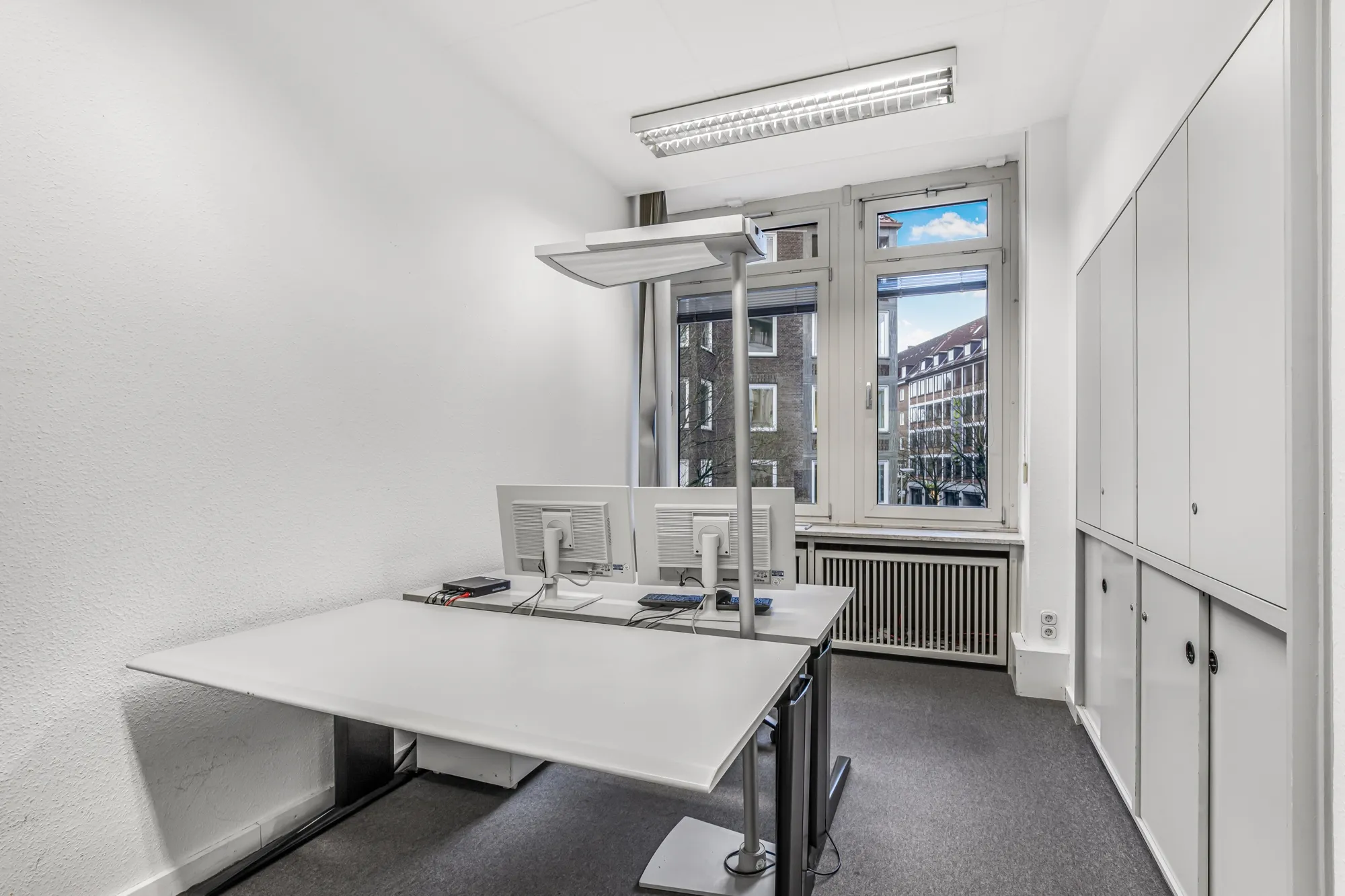 .Büro