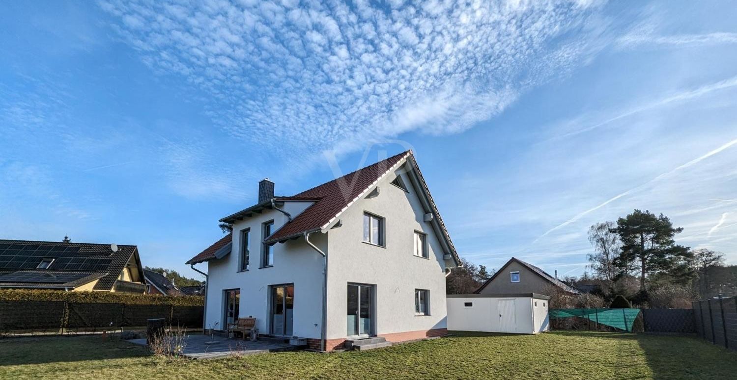 Haus Ansicht Grundstück (Titelbild)