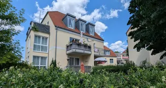 von_poll_real_estate_property_25116006-1_image_0