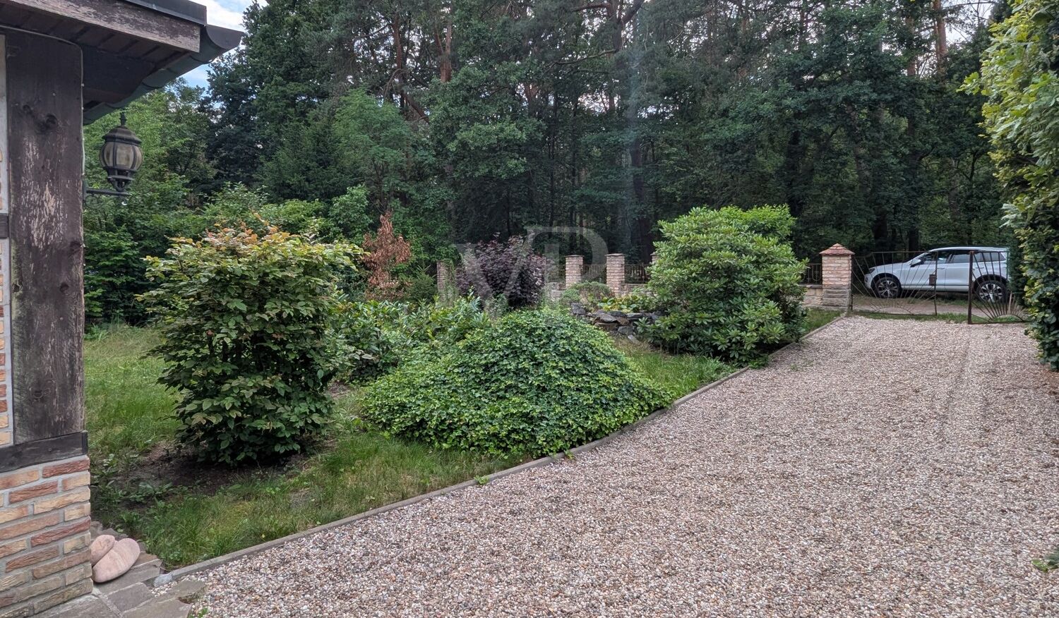 Grundstückseinfahrt