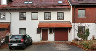 von_poll_real_estate_property_25118032_image_0