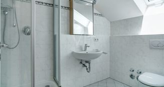 von_poll_real_estate_property_25118034_image_17
