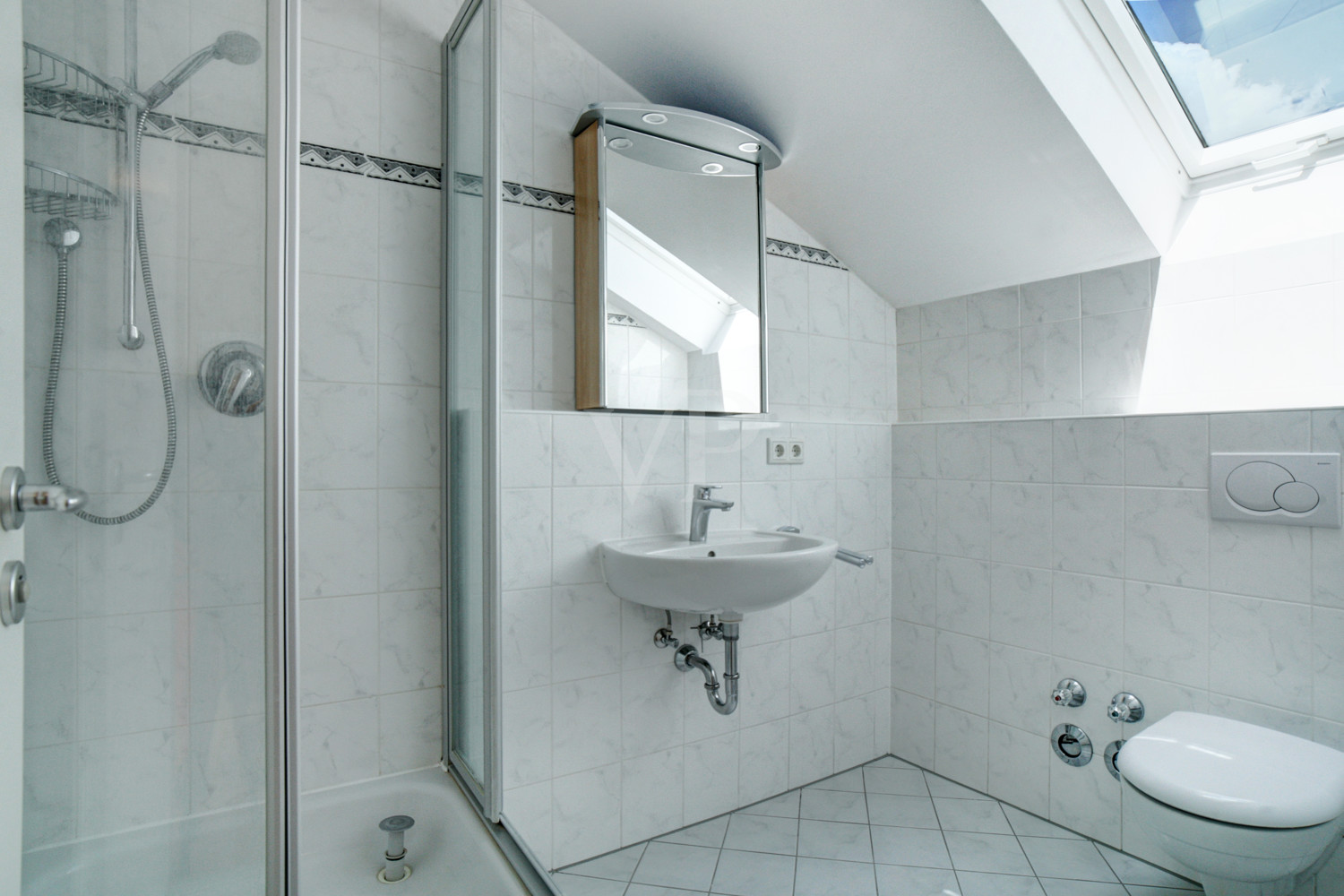 Zweites Badezimmer 2. DG