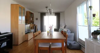 von_poll_real_estate_property_25118042_image_1