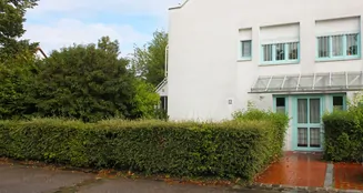 von_poll_real_estate_property_25118043_image_0