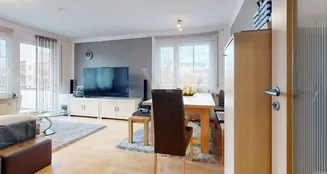 von_poll_real_estate_property_25118045_image_2