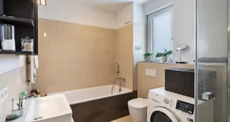 von_poll_real_estate_property_25118060_image_8