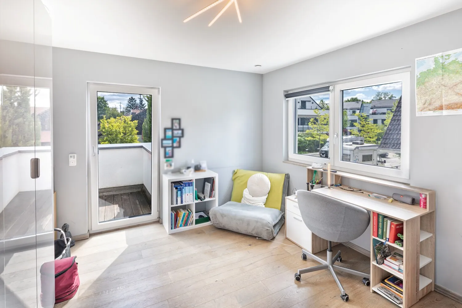Kinderzimmer 2 mit Balkon