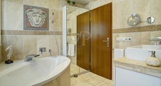 von_poll_real_estate_property_25118047_image_14