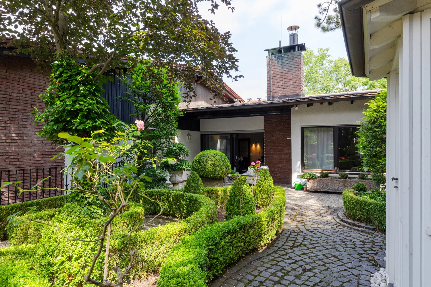 gepflegter Gartenbereich ETW