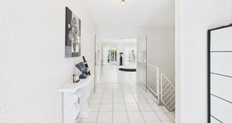 von_poll_real_estate_property_25017029_image_1