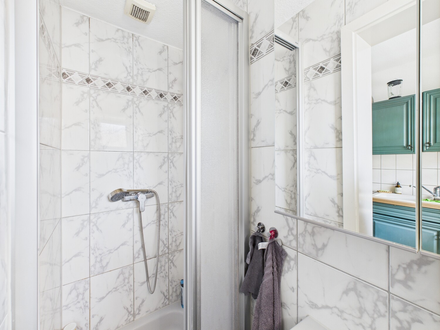 Badezimmer 1. OG