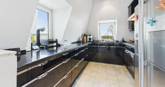 von_poll_real_estate_property_25017055_image_2