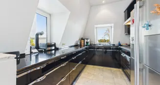 von_poll_real_estate_property_25017055_image_2