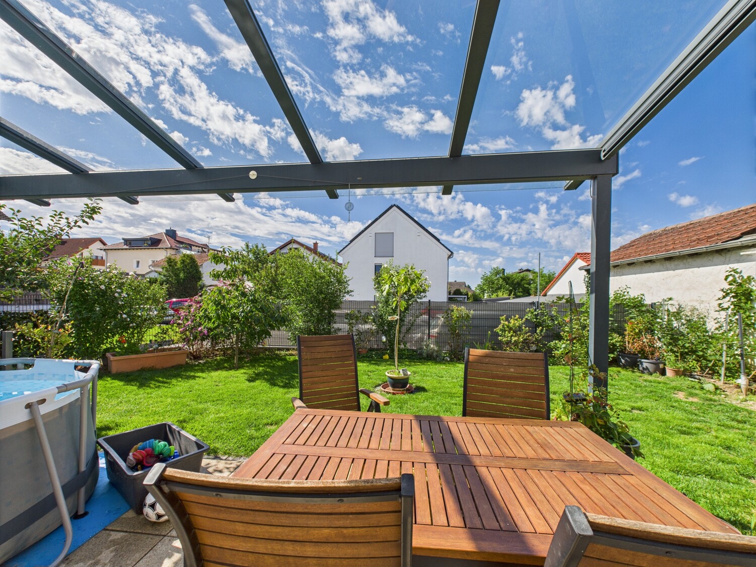 sonnenverwöhnte Terrasse