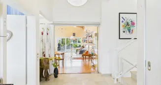 von_poll_real_estate_property_25017037_image_1