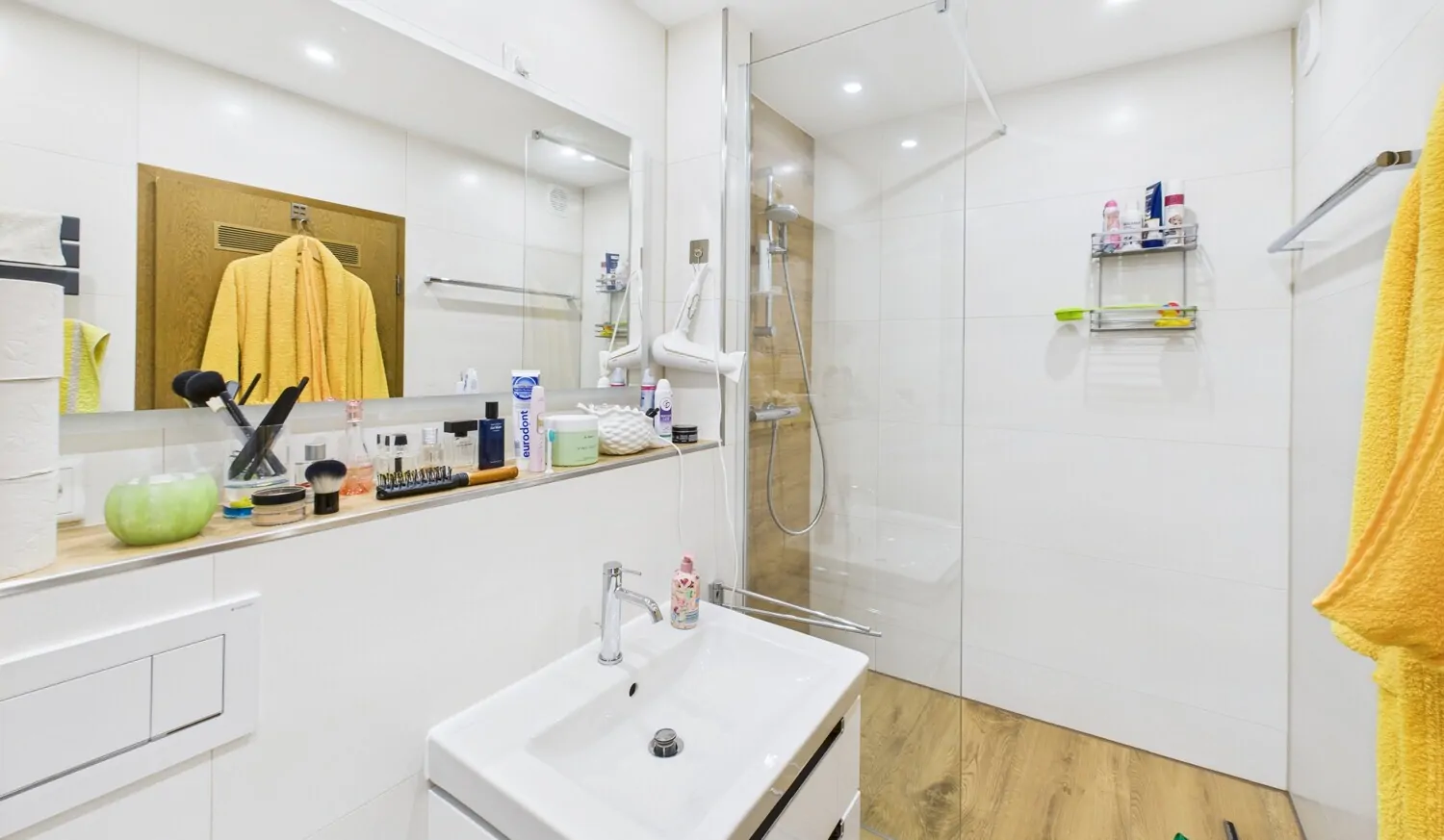 Modernes Badezimmer 2.OG