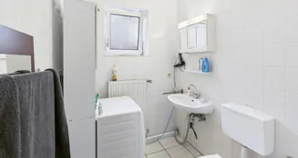 von_poll_real_estate_property_25017005ci_image_16