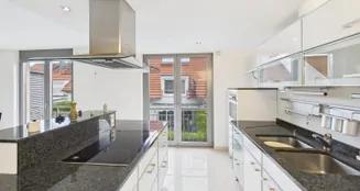 von_poll_real_estate_property_25017048_image_2