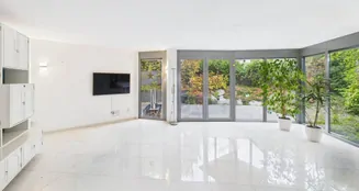 von_poll_real_estate_property_25017048_image_0