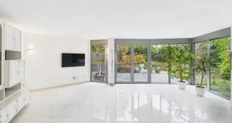 von_poll_real_estate_property_25017048_image_0