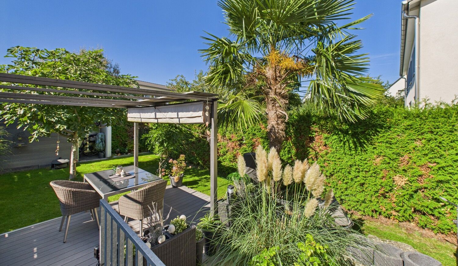 ...zum Garten