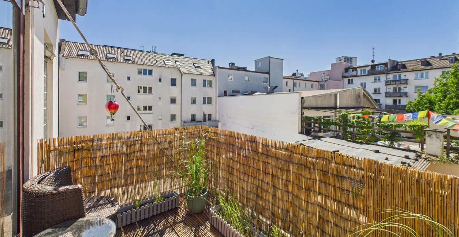 großzügiger Sonnenbalkon