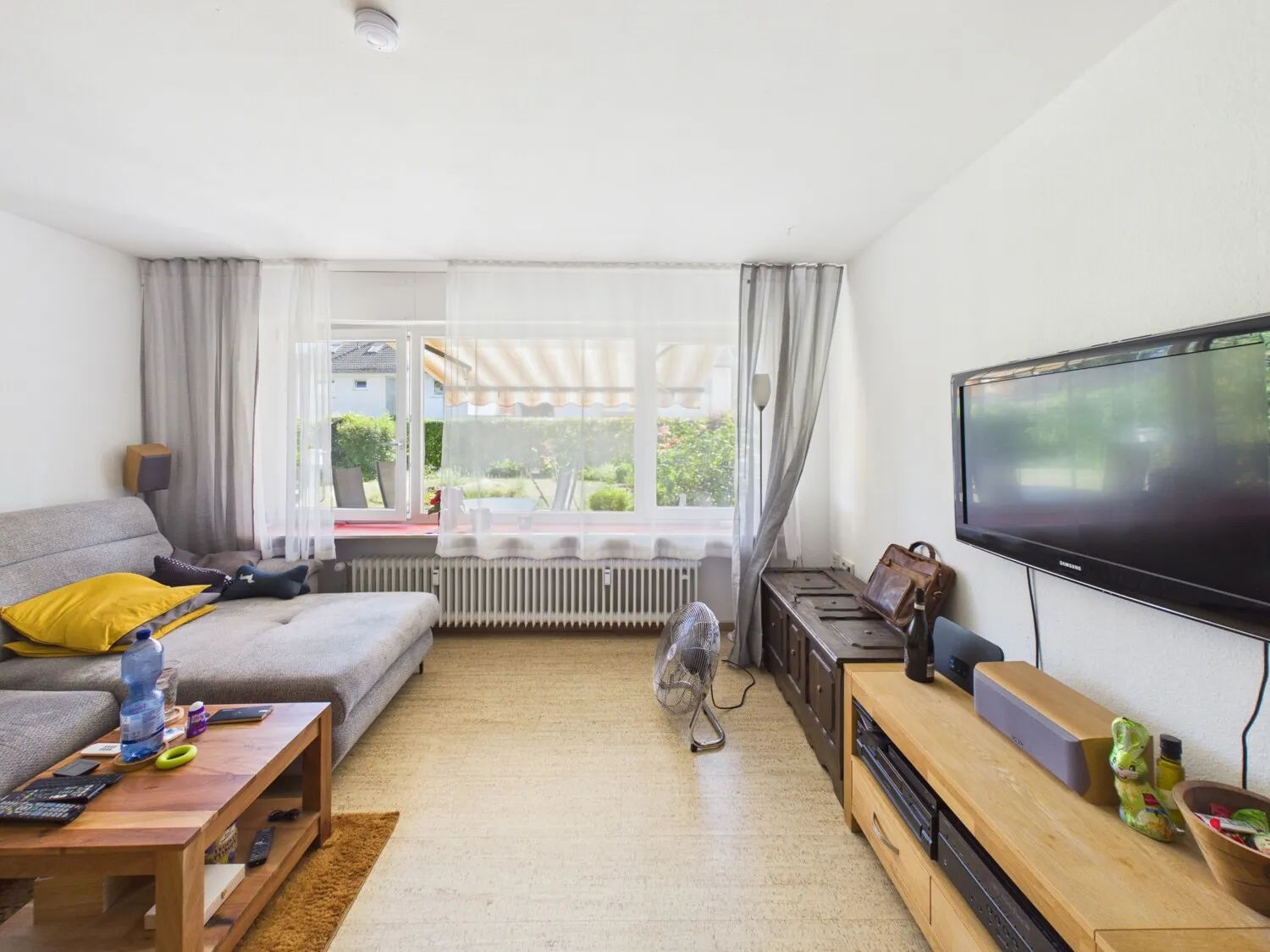 gemütliches Wohnzimmer (EG)